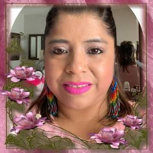 Meet your Posher, Adriana